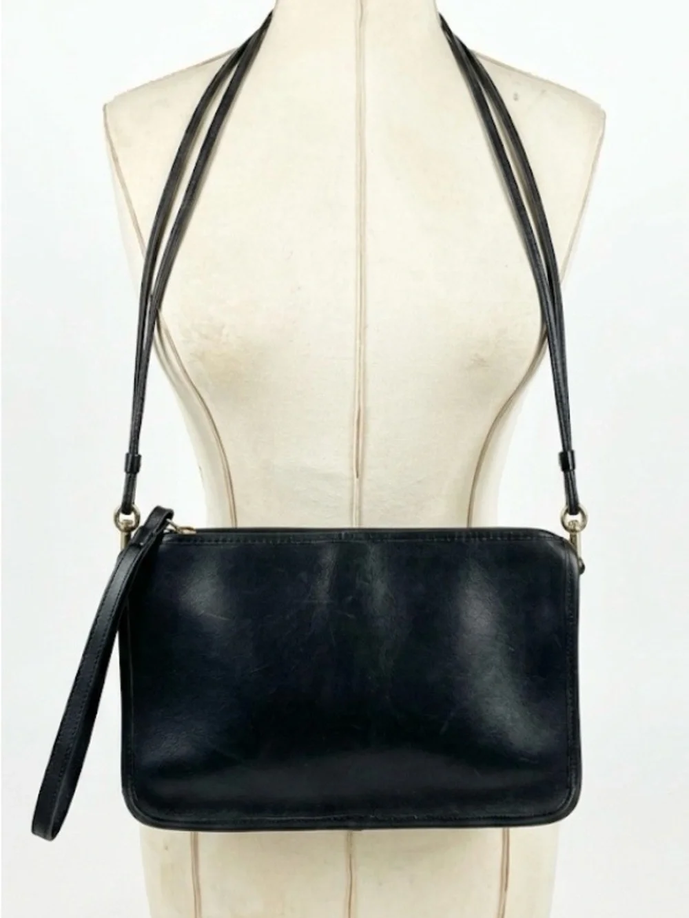 Coach Black Leather Messenger Crossbody Bag